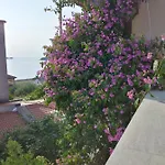Nonna Marija Seven Hotel apartamentowy *
