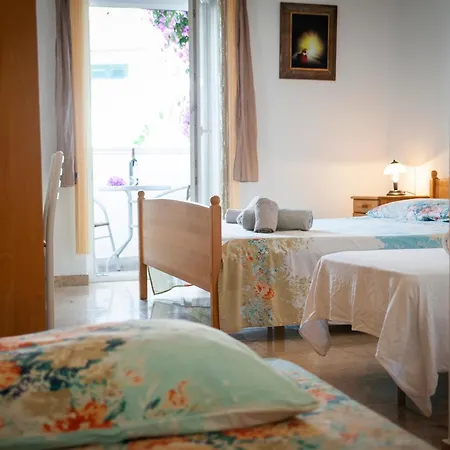 Luna Tsuki Seven Apart Otel *