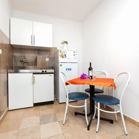 Luna Tsuki Seven Apart Otel